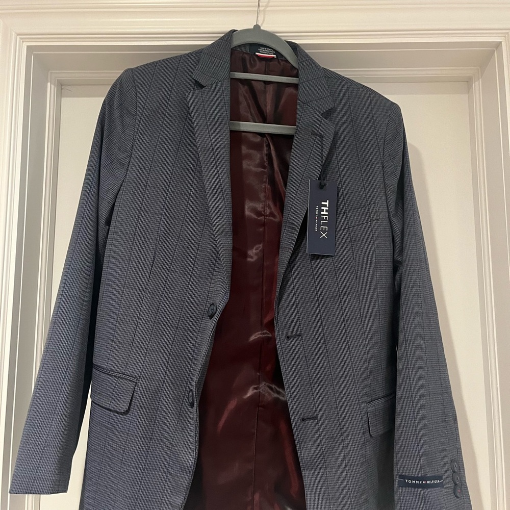 Tommy Hilfiger Gray Slim-Fit Blazer